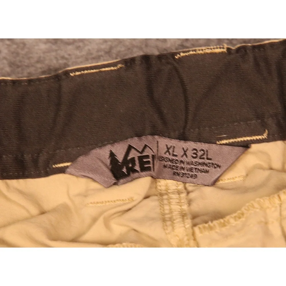 REI Sahara Convertible Hiking Cargo Pants Mens XL x 32L Tan Nylon Zip Off Shorts